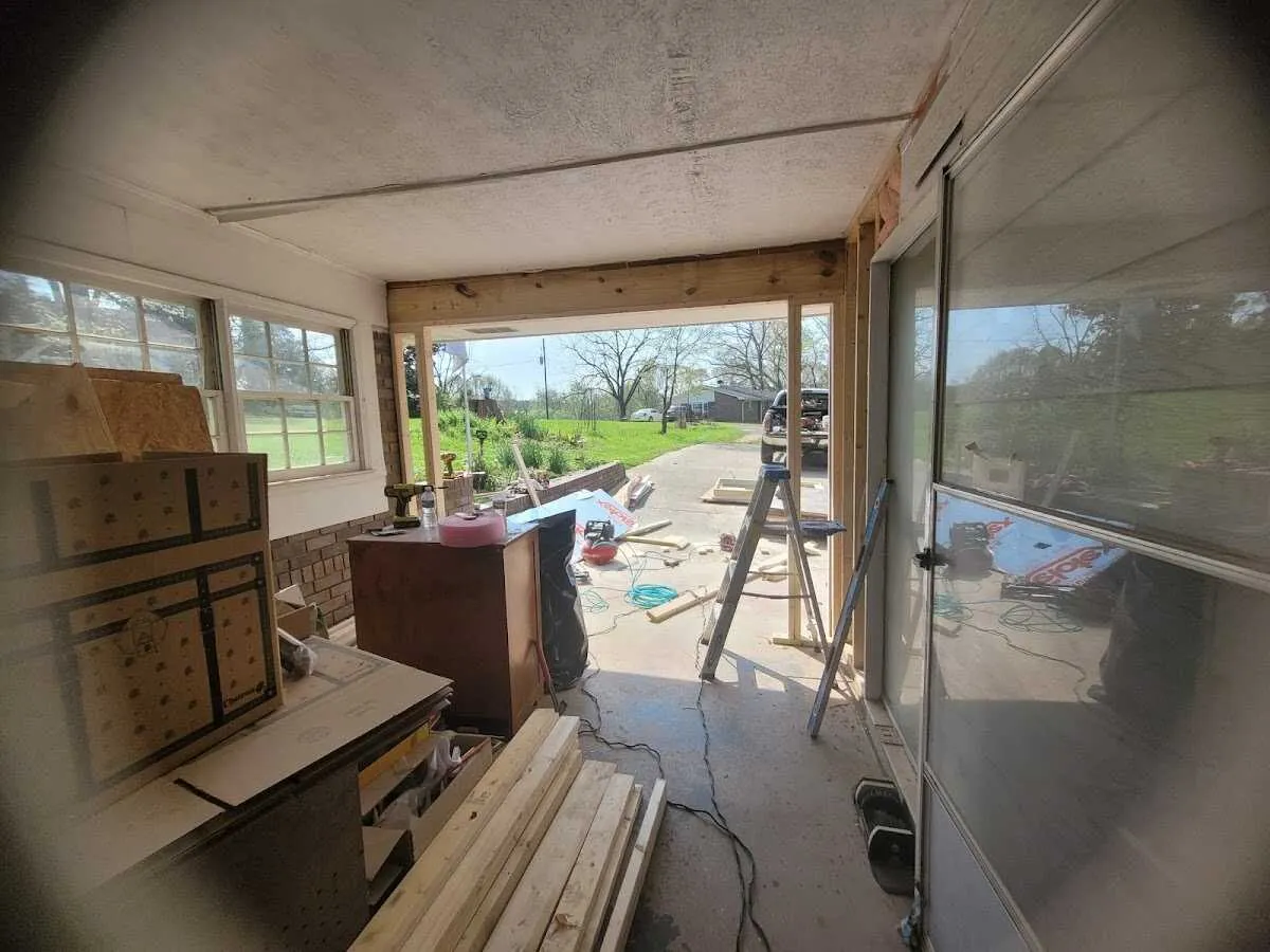Air movers and dehumidifier for Water Mitigation Services in Beckett Ridge